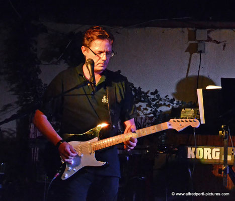 Konzert von Gaunersdorf 5 in Gaweinstal - Cafe Restaurant Schilling
