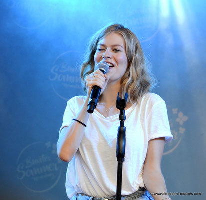 Zoe live in Korneuburg