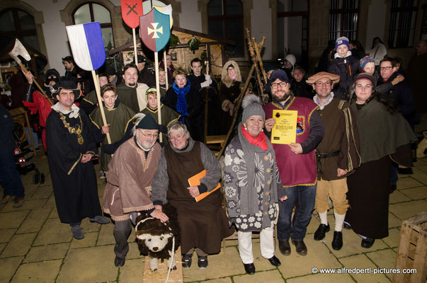 Abschlusskundgebung beim 4. Mittelalterlichen Adventmarkt in Korneuburg