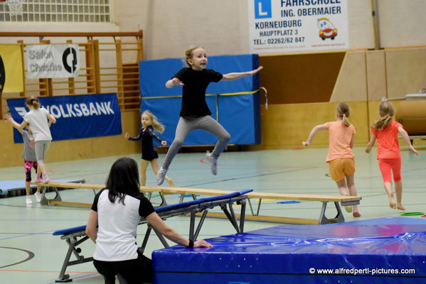 Schauturnen der Sportunion Korneuburg in der Guggenberger Sporthalle 2016