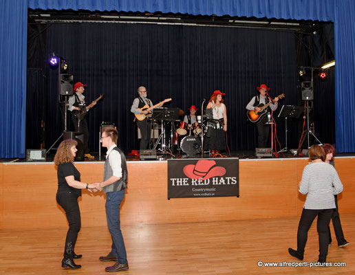 Red Hats in der VHS Siemensstraße