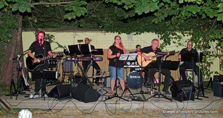 Konzert von Gaunersdorf 5 in Gaweinstal - Cafe Restaurant Schilling
