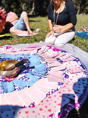 Cercles d'harmonie pour couples Atelier pour couples Coaching de couple Harmonie relationnelle Communication amoureuse Astrologie pour couples Renforcer les liens amoureux Atelier relationnel Puget Ville Séance de couple en visio Séance de couple 