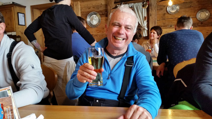 Mittagspause in der Rudi-Hütte
