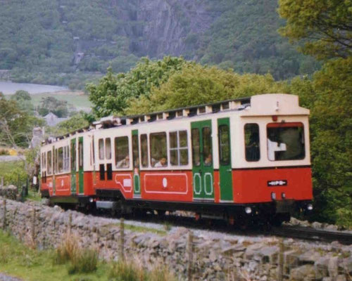 Diesel Railcar at Llanberis, SMR 5.99