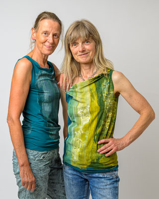Shirts mit Siebdruck petrol Gr. 34 -36, 69 Euro, grün Gr. 36 - 40, 79 Euro