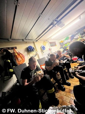 Versorgung vor Ort © FF-DuhStibü.