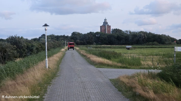 Vor dem Neuwerker Leuchtturm © FF-Duhnen-Stickenbüttel