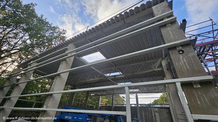 Hier werden in Kürze die Seitenverkleidungen angebaut. © FF-Duhnen-Stickenbüttel