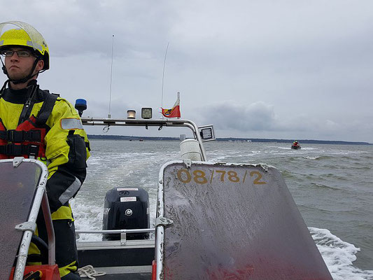 Die Boote auf dem Weg zur Bake 7 © FF-Duhnen