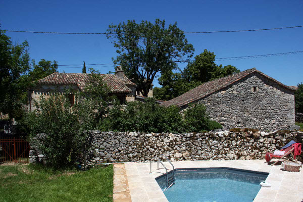 location gite avec piscine privative piscine privée sud du Lot 