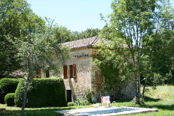 gite avec piscine privée à louer pour la location séjour dans le Sud 