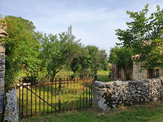 le portail d'entrée du gite Lot Quercy Occitanie 
