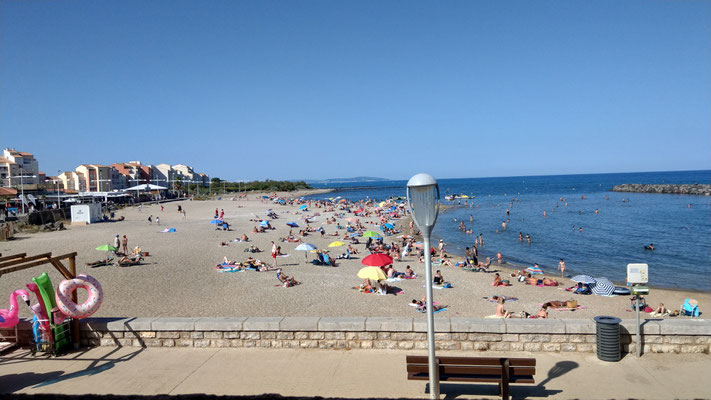 la plage du Môle au Cap d'Agde vue depuis le gite la maison du Cap d'Agde 