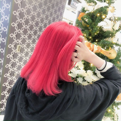 HairColorOsaka大阪・心斎橋の派手髪、デザインカラー、ダブルカラー、ブリーチからピンクヘア、ボブ