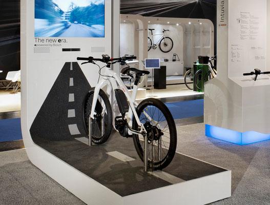 Messe-Architektur für BOSCH eBike Systems auf der EuroBike 2013 in Friedrichshafen. Foto: Werner Huthmacher 