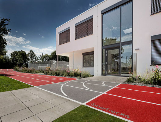 Firmenzentrale Polytan Burgheim   Foto: A. Keller