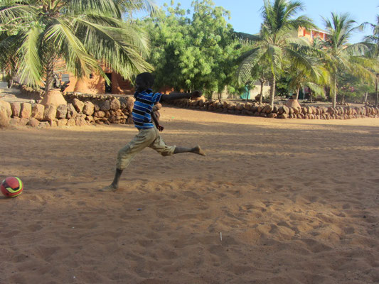 Assan beim Fußball