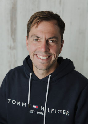 Jan Herrenbrück - OGS-Leiter (jan.herrenbrueck@caritas-muelheim.de)