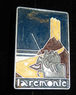 insigne jeunesse et montagne .la remonte A Augis Lyon. prix : 300 euros