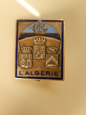 nsigne croiseur l'algérie.  ABParis dép  Prix : 20 euros 