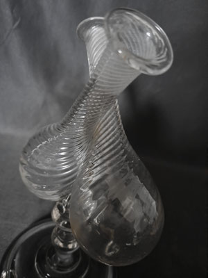 guédoufle en verre torsadé 