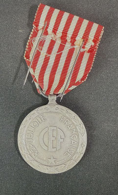 MEDAILLE COMMEMORATIVE DU CORPS EXPEDITIONNAIRE FRANCAIS EN ITALIE CEF 