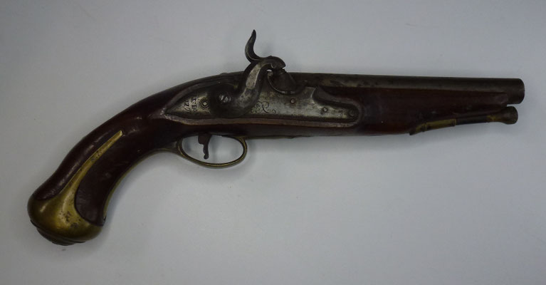 pistolet portugais silex transformé .