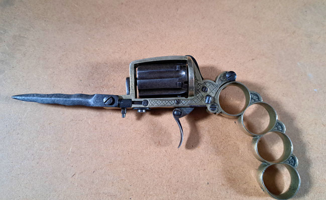 revolver apache 