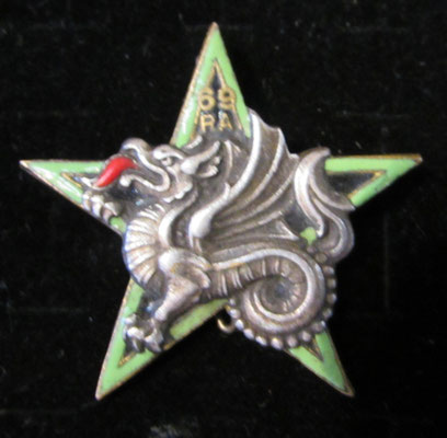  insigne 69 ° RA . Drago Paris 25 R.ber Prix : 35 euros 