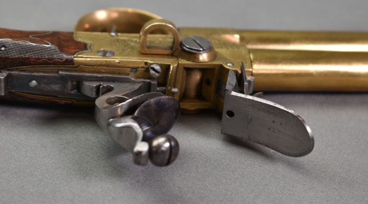 paire de pistolet  silex  deux coups à coffre à l'écossaise