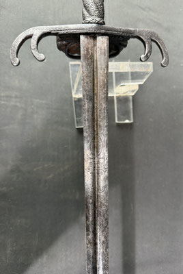 épée "pince de crabe" XVIème