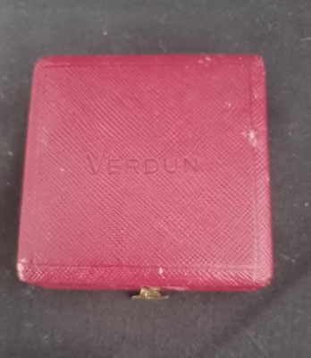 médaille de Verdun avec sa boite diamètre 36 mm