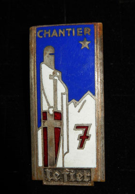 insigne jeunesse et montagne n°7.drago paris nice 25 rue beranger .III deposé. prix : 70euros