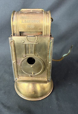 lampe allemande sartorius regimentée en laiton 