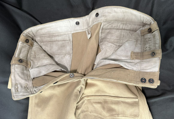 Pantalon tropical « Tropen Überfallhose » en tissu kaki clair côtelé