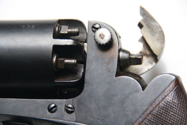revolver Mangeot et Comblain catégorie D 