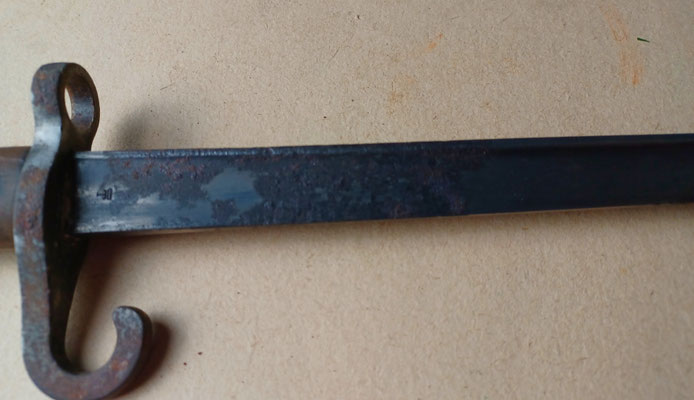 Baïonnette hollandaise m 1895 Mannlicher detail poinçon et lame 