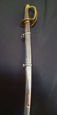 sabre cavalerie légére suisse modèle 1842 avec fourreau garde à trois branches 