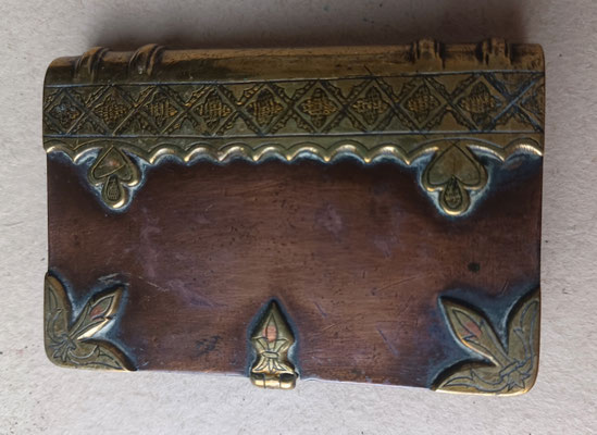 briquet en forme de livre artisanat de tranchée  ww1