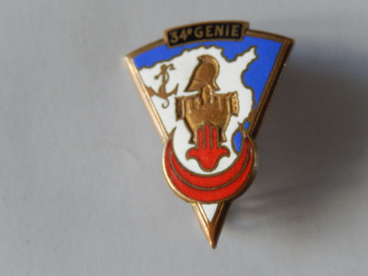  insigne bataillon 34° genie . drago 25 rue beranger deposé dos lis .prix : 25 euros