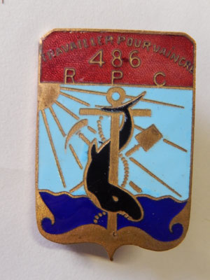 insigne 486° RPC. sans fabricant Prix : 140 euros