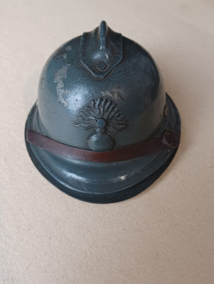 encrier en forme de casque francais premiere guerre 