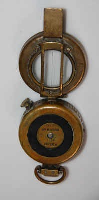 boussole anglaise  compas MK III  ww2 details position ouverte 