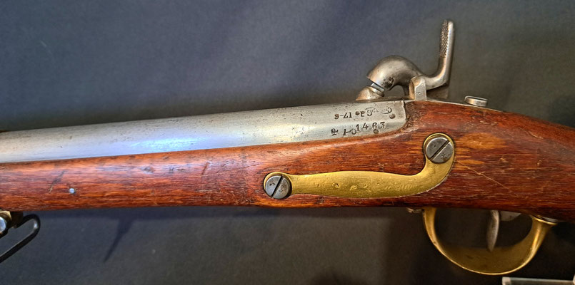 mousqueton de gendarmerie  modèle 1825 t bis manufacture royale de saint étienne.