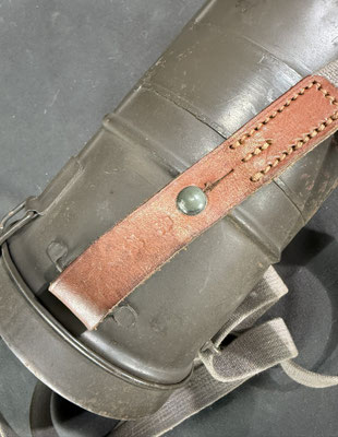 sangle masque à gaz allemand ww2 modèle transition