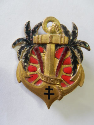  insigne 1° BICM. DP attache ressoudé Prix : 80 euros 