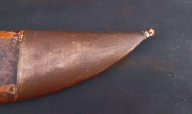 glaive russe modele genie pionner 1817 detail de la  bouterolle 