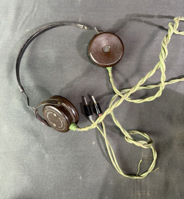 radio MCR-1  "biscuit"