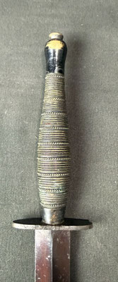 Dague de combat Fairbairn-Sykes « Beaded & Ribbed » – Seconde Guerre mondiale